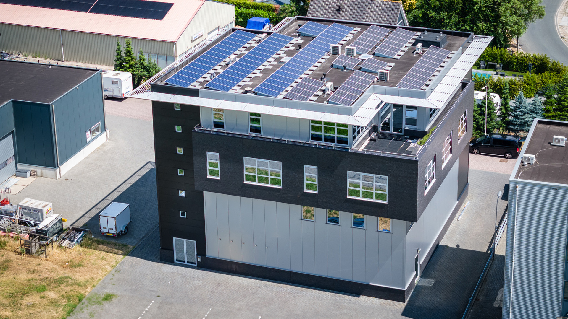 Multifunctioneel bedrijfspand Hasselt
